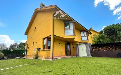Exterior view of Single-family semi-detached for sale in Penagos  with Heating, Private garden and Terrace