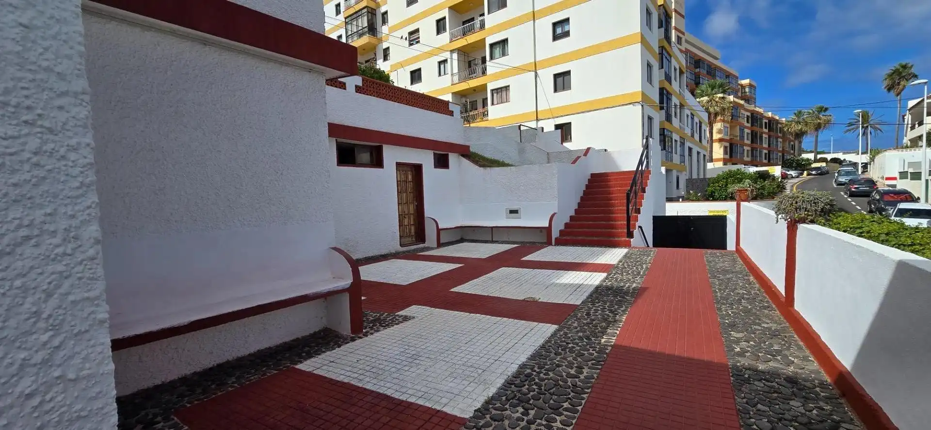 Vista exterior de Piso en venta en San Cristóbal de la Laguna con Balcón y Piscina comunitaria