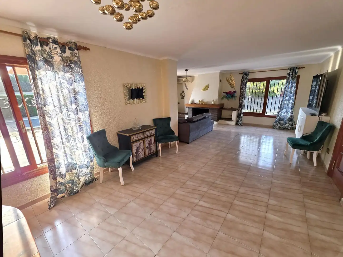 Casa o chalet de alquiler en Benicasim / Benicàssim con Aire acondicionado, Jardín privado y Trastero