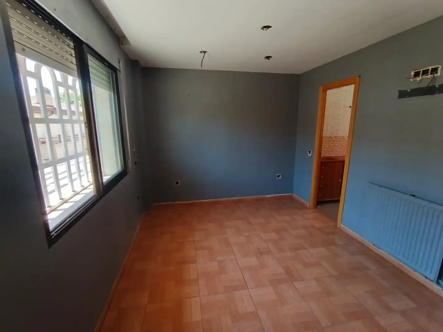 Semi-detached house for sale in C/ Santillana del Mar, imagen 5