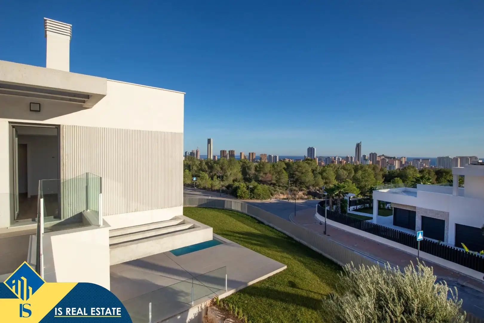 Villa avec piscine à vendre à Golf Bahía, imagen 5