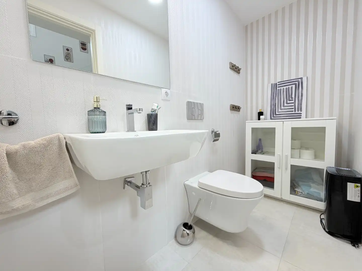 Baño de Casa adosada en venta en Espartinas con Aire acondicionado, Jardín privado y Parquet