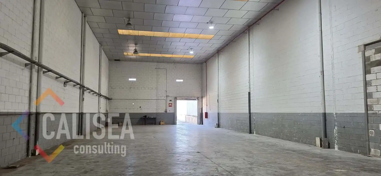 Nave industrial in affitto a Carrer de Guifre el Pilós 2G, imagen 2