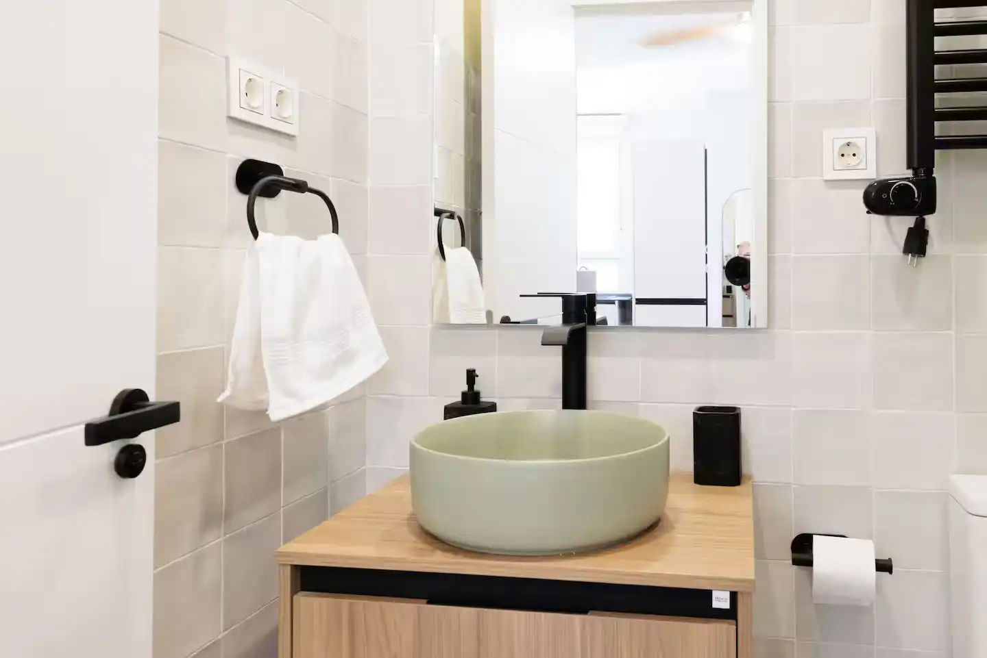Baño de Piso en venta en Madrid con Aire acondicionado, Amueblado y Horno