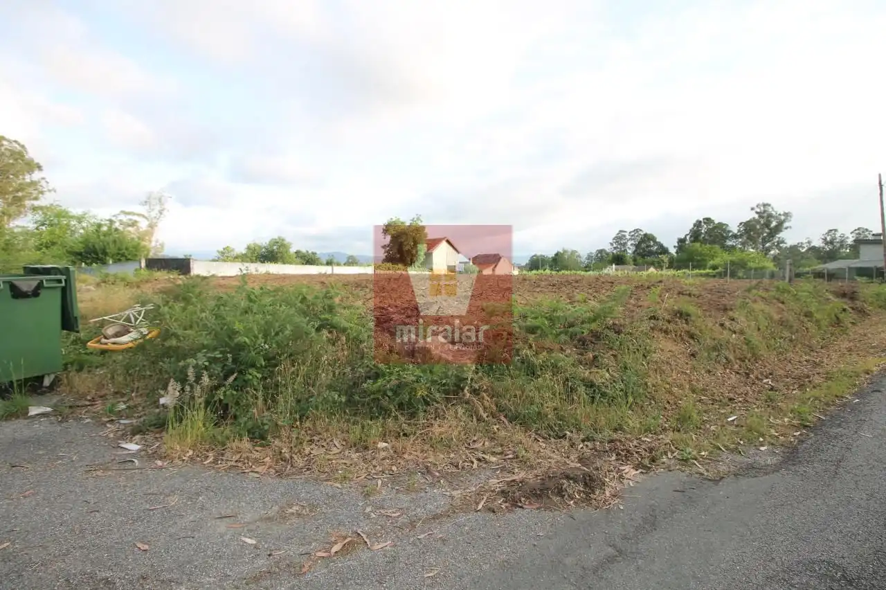 Terreny residencial en venda a Salvaterra de Miño, imagen 2