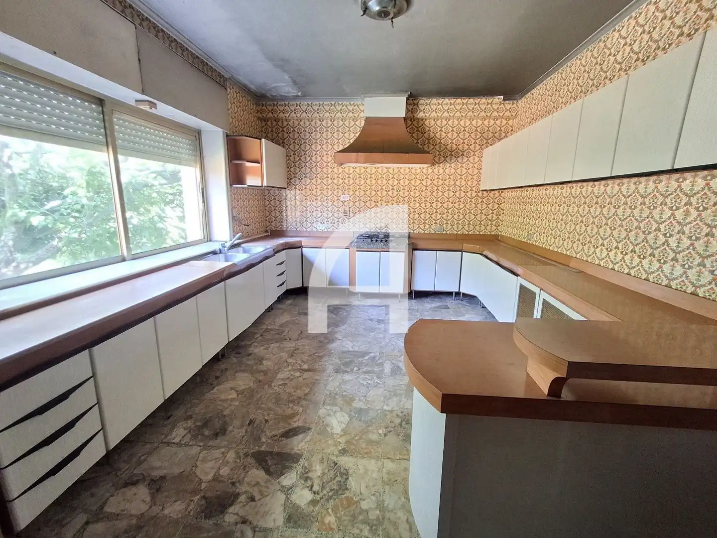 Cocina de Casa o chalet en venta en Vigo  con Calefacción y Alarma
