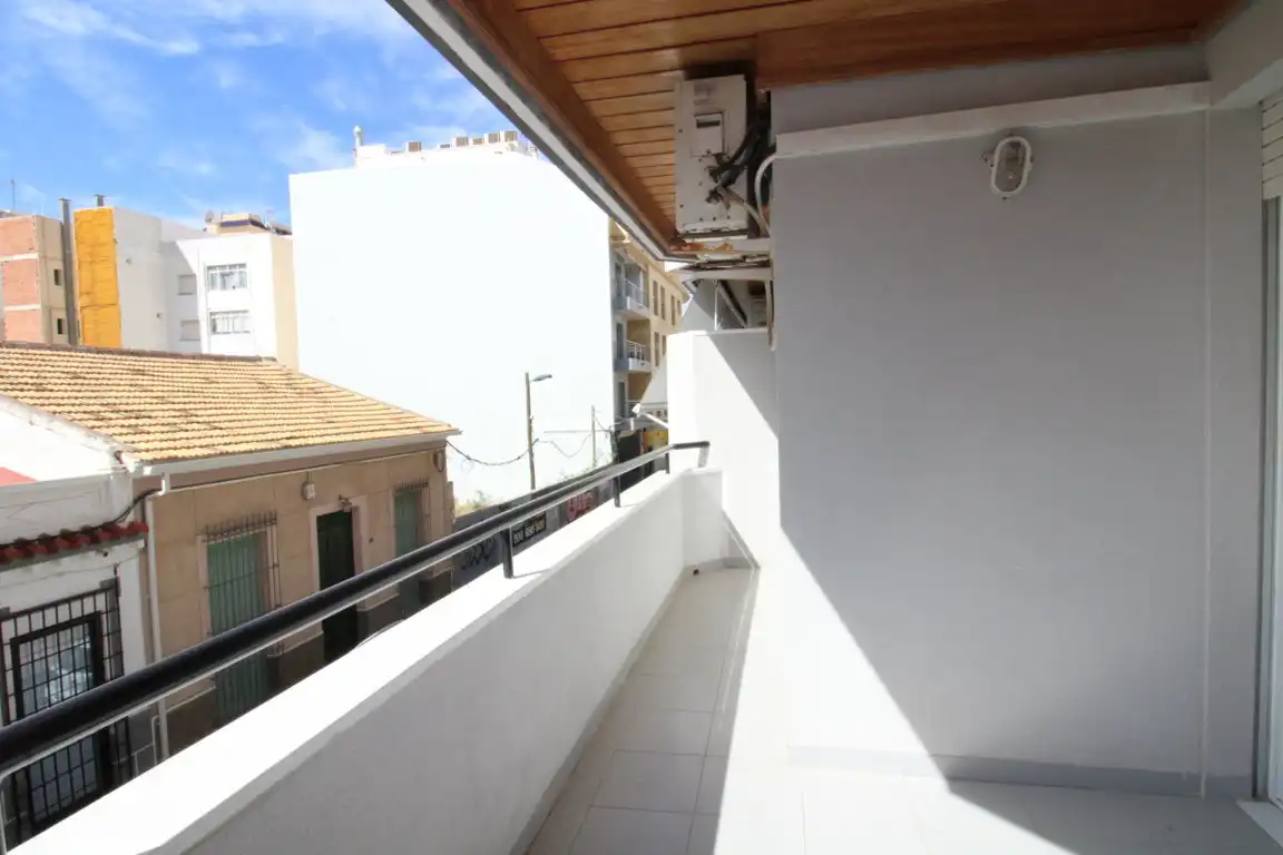 Terrasse von Wohnung zum Verkauf in Torrevieja mit Möbliert und Balkon
