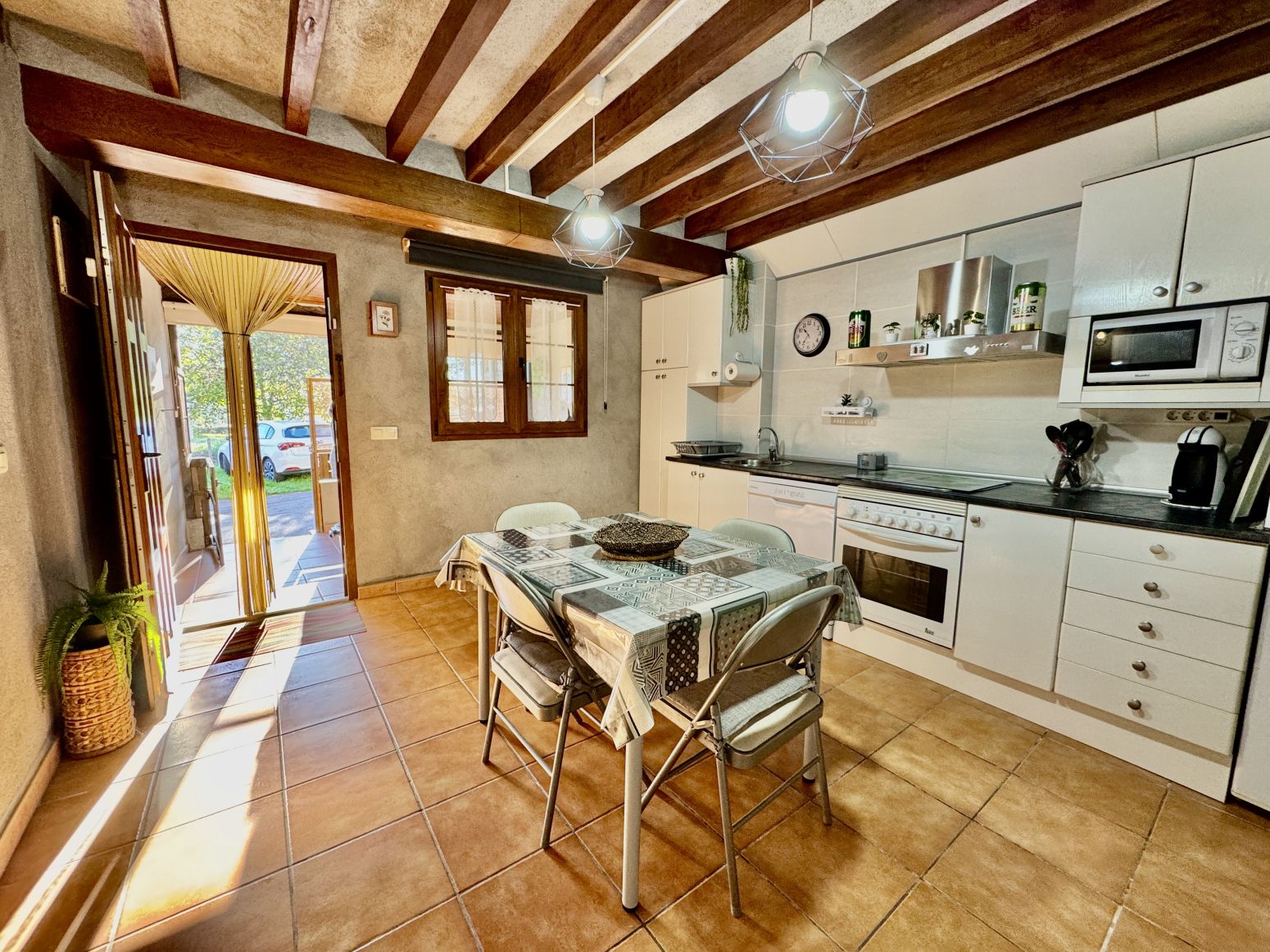 Casa adosada en venta en Hoz de Anero - Bº Estradas, 22, Ribamontán al Monte