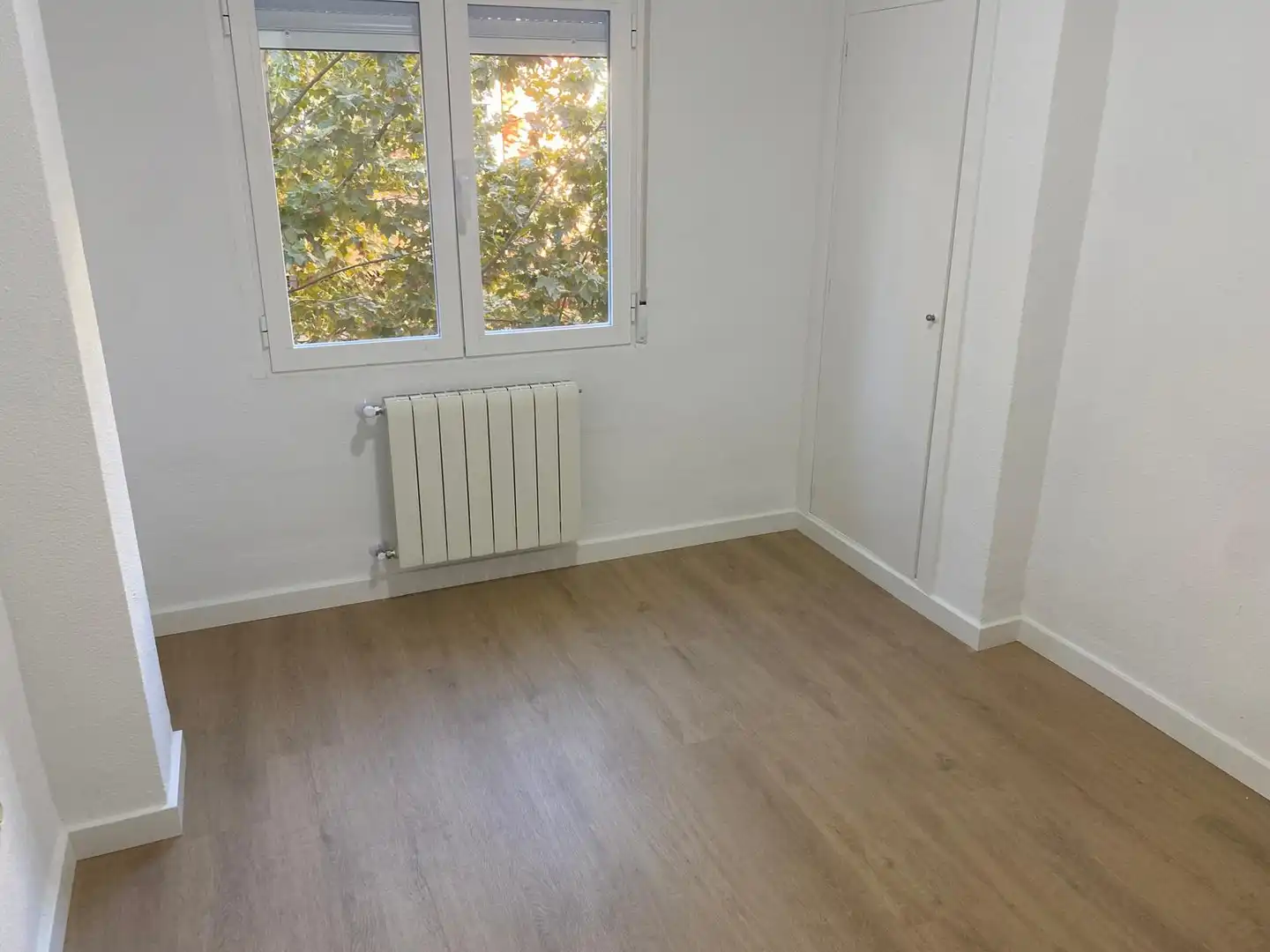 Bedroom of Flat for sale in El Perchel