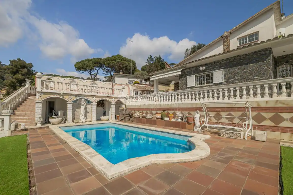 Piscina de Casa o chalet en venta en Argentona con Aire acondicionado y Terraza