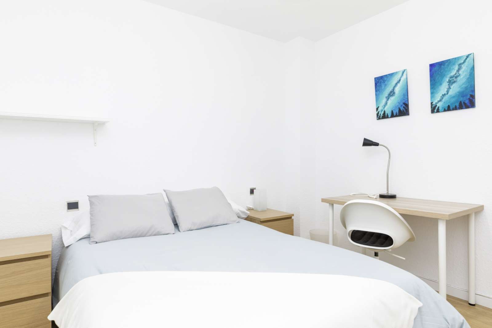 Bedroom of Flat to share in  Zaragoza Capital  with Air Conditioner and Terrace