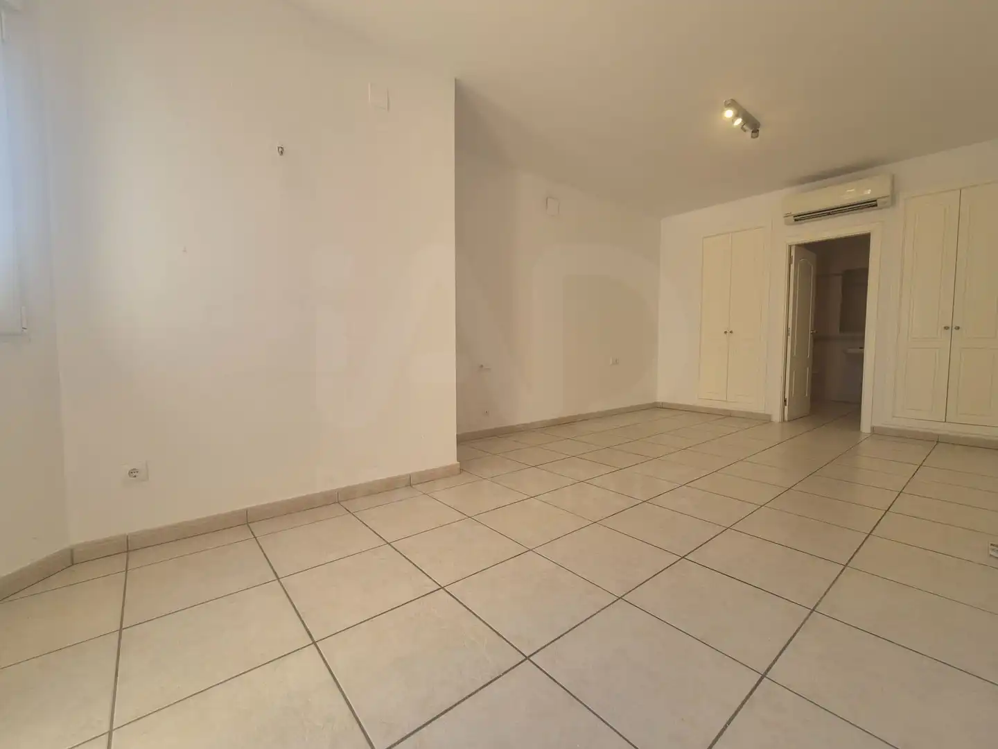 Flat for sale in Dénia  with Air Conditioner, Terrace and Swimming Pool