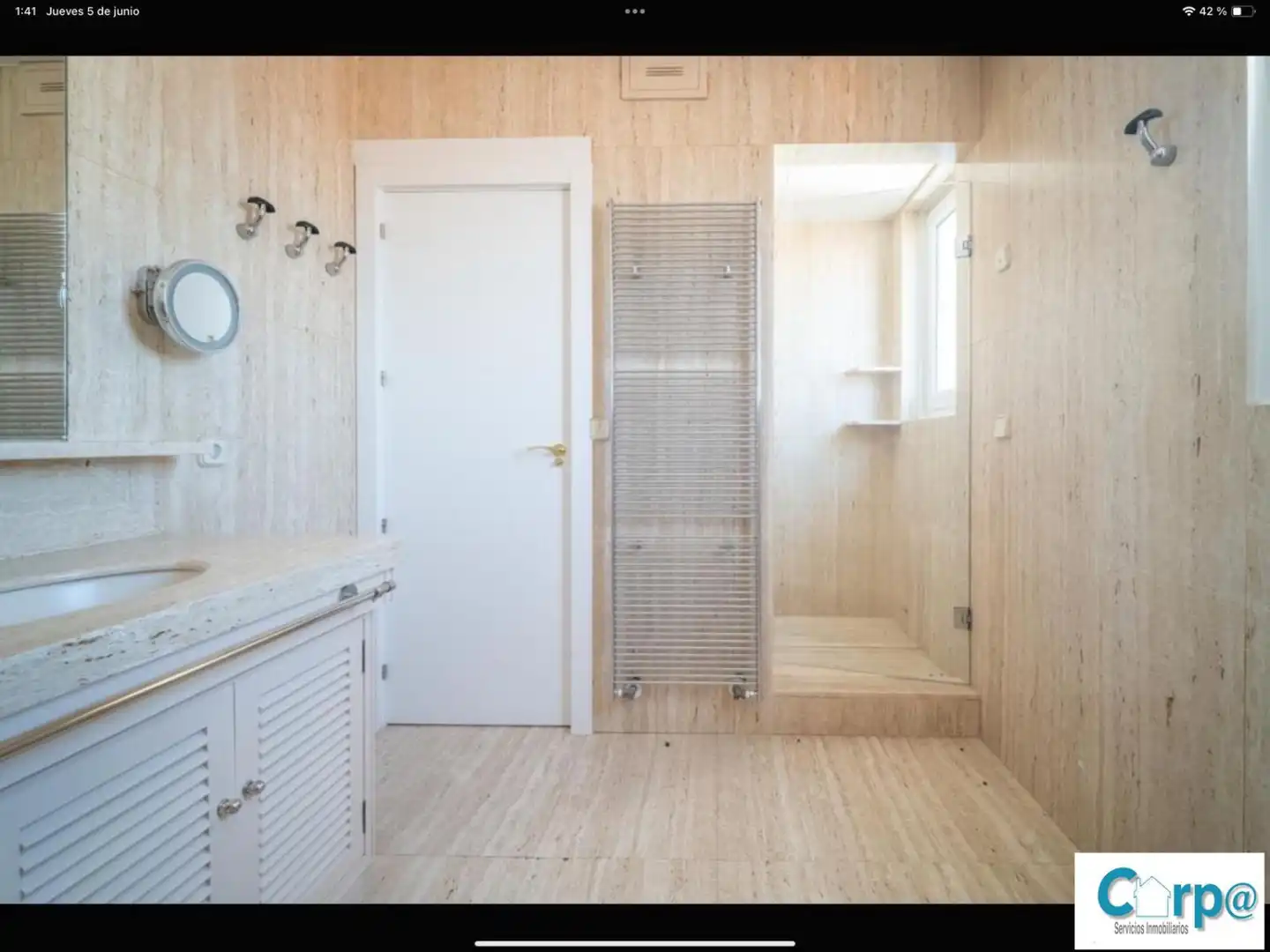 Badezimmer von Dachboden zur Miete in  Pamplona / Iruña mit Heizung, Parkett und Terrasse