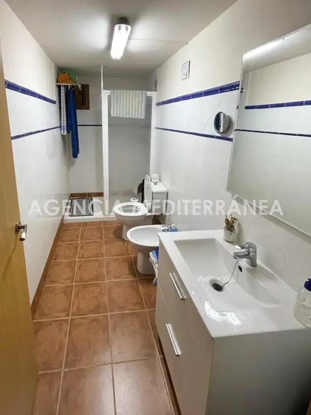 Bany de Finca rústica en venda en Almansa amb Calefacció, Jardí privat i Terrassa