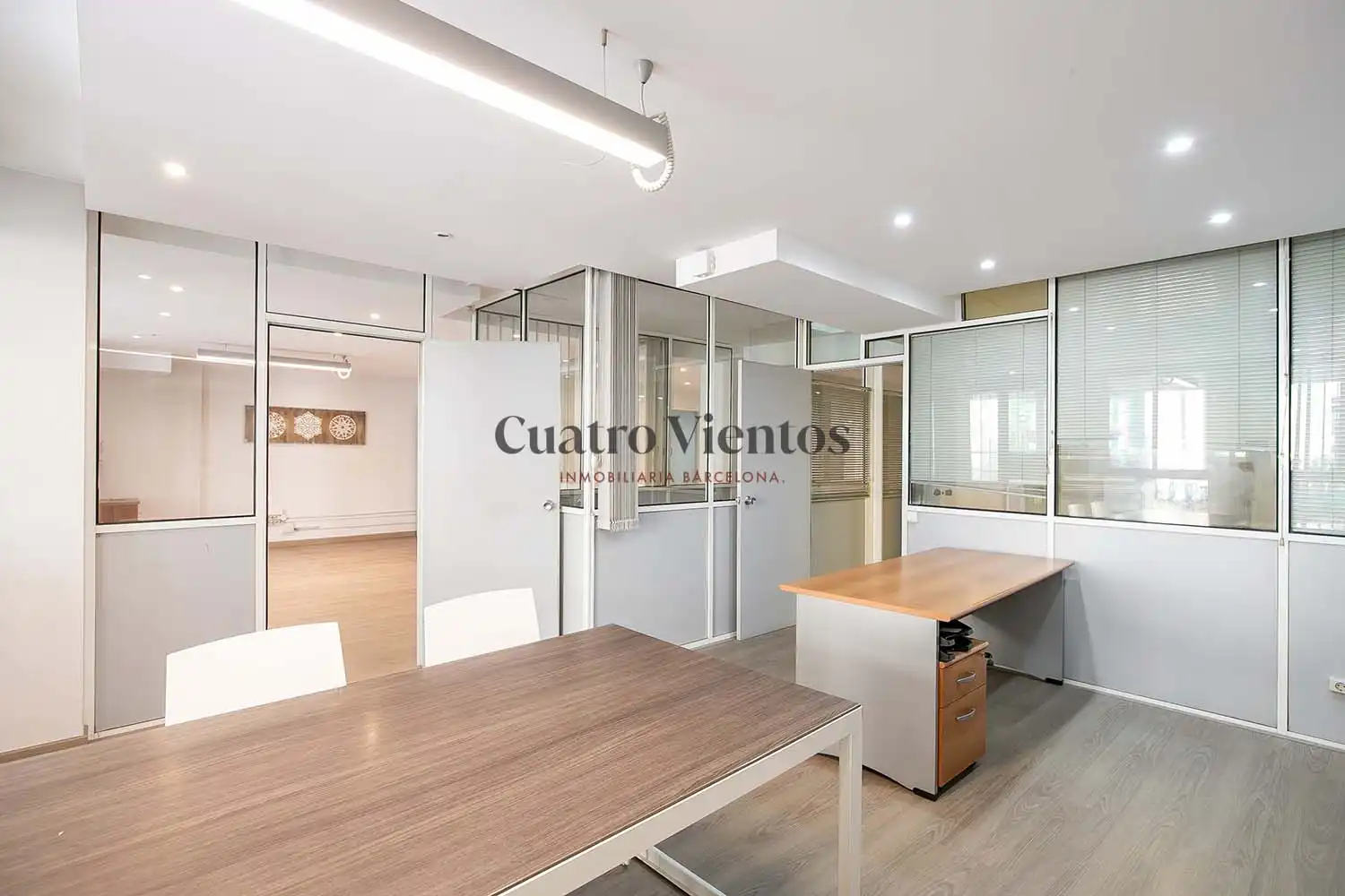 Office for sale in Barcelona  with Air Conditioner and Heating