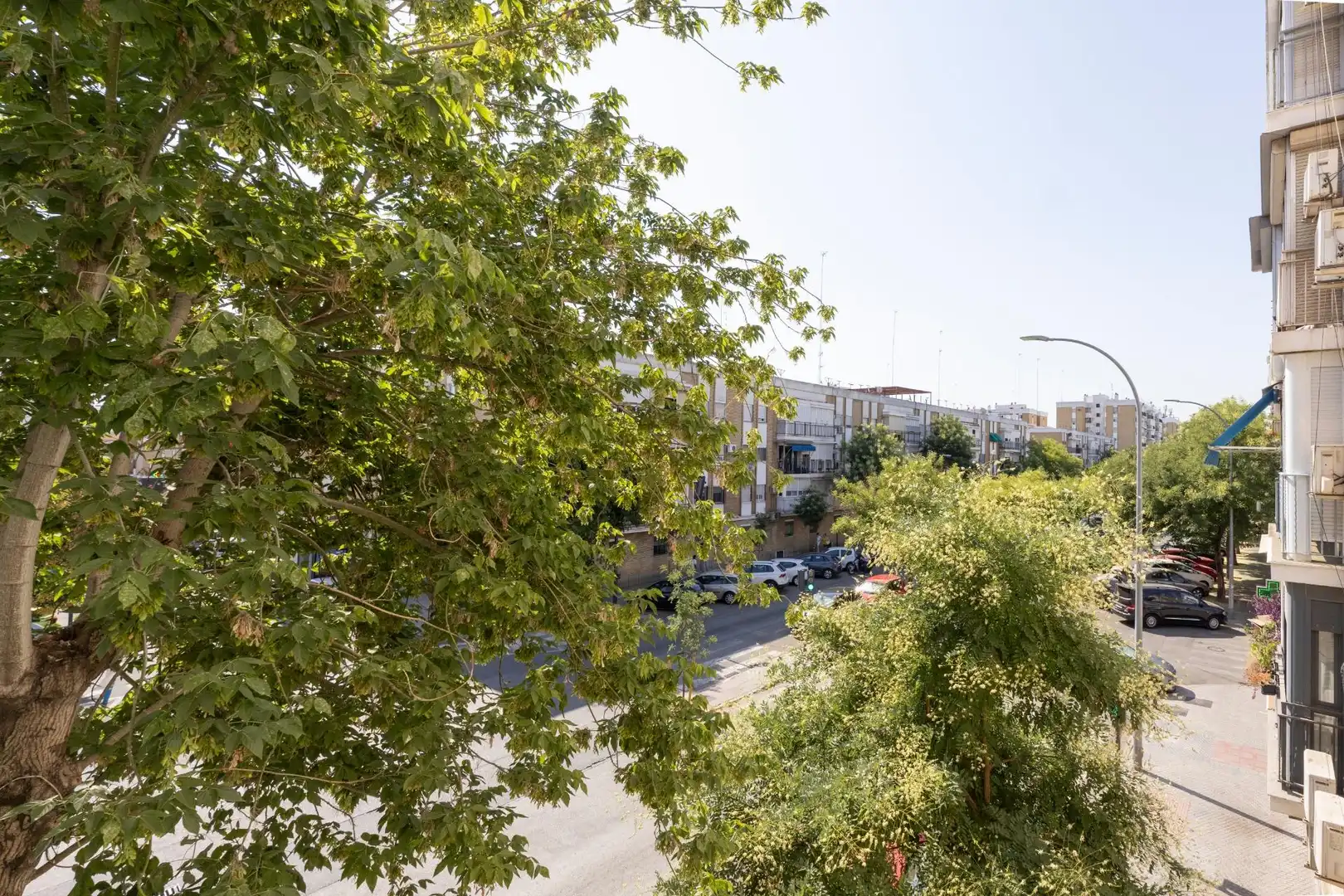 Vista exterior de Pis en venda en Sevilla amb Aire condicionat, Calefacció i Balcó