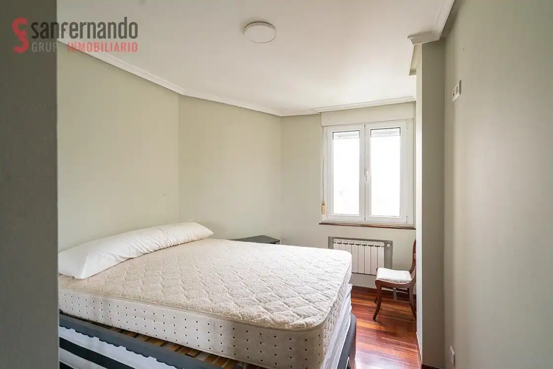 Habitación de Piso en venta en Santander con Calefacción y Balcón