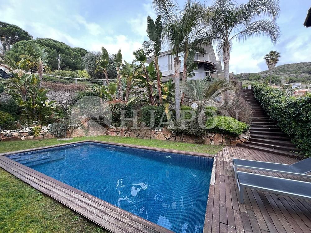 Piscina de Casa o chalet en venta en Cabrils con Aire acondicionado, Jardín privado y Terraza