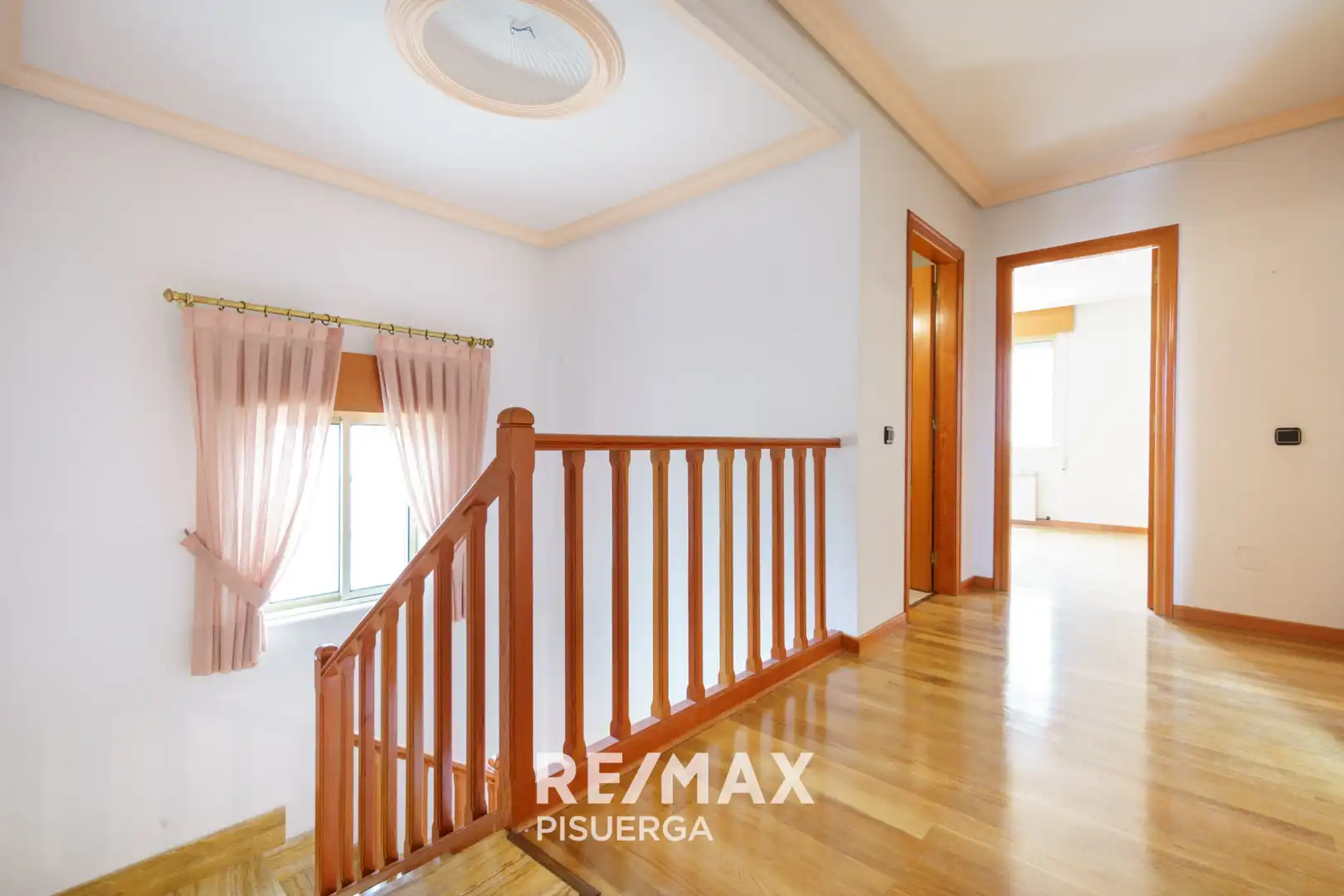 Chalet con jardín en venta en Calle Castilla y León 1, imagen 44