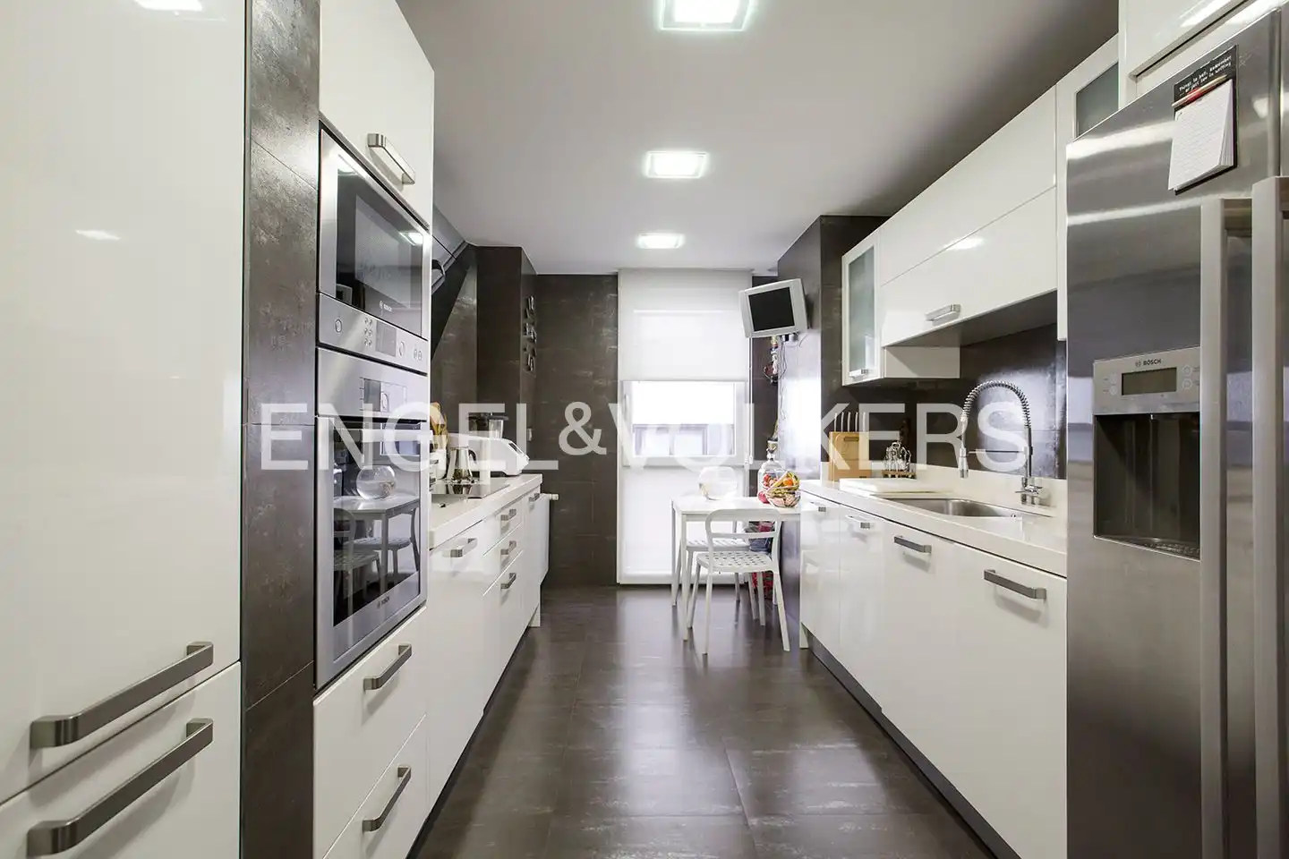 Küche von Wohnung zum Verkauf in Bilbao  mit Heizung