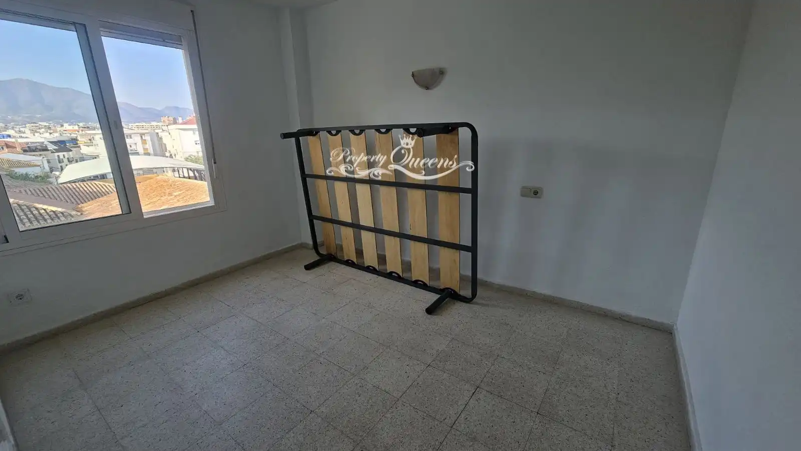 Schlafzimmer von Wohnung zur Miete in Fuengirola mit Terrasse, Ofen und Waschmaschine