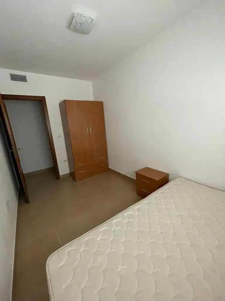 Flat for sale in Avenida de Libia, Viñuela - Rescatado