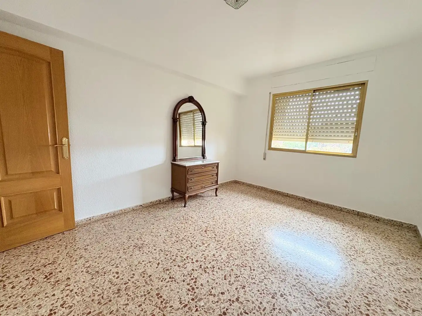 Schlafzimmer von Wohnung zum Verkauf in Sedaví mit Balkon