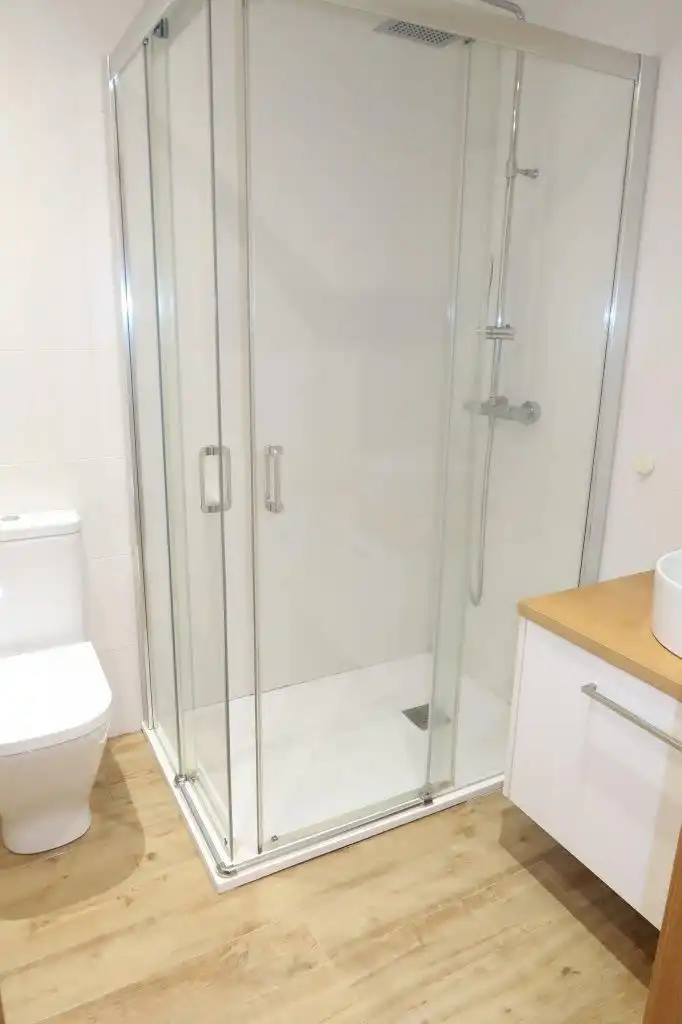 Piso con ascensor en venta en Almirante Romay, imagen 19