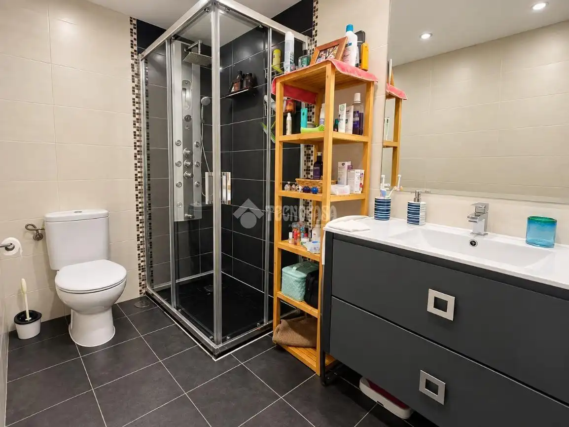 Bathroom of Flat for sale in La Dehesa - El Pinar