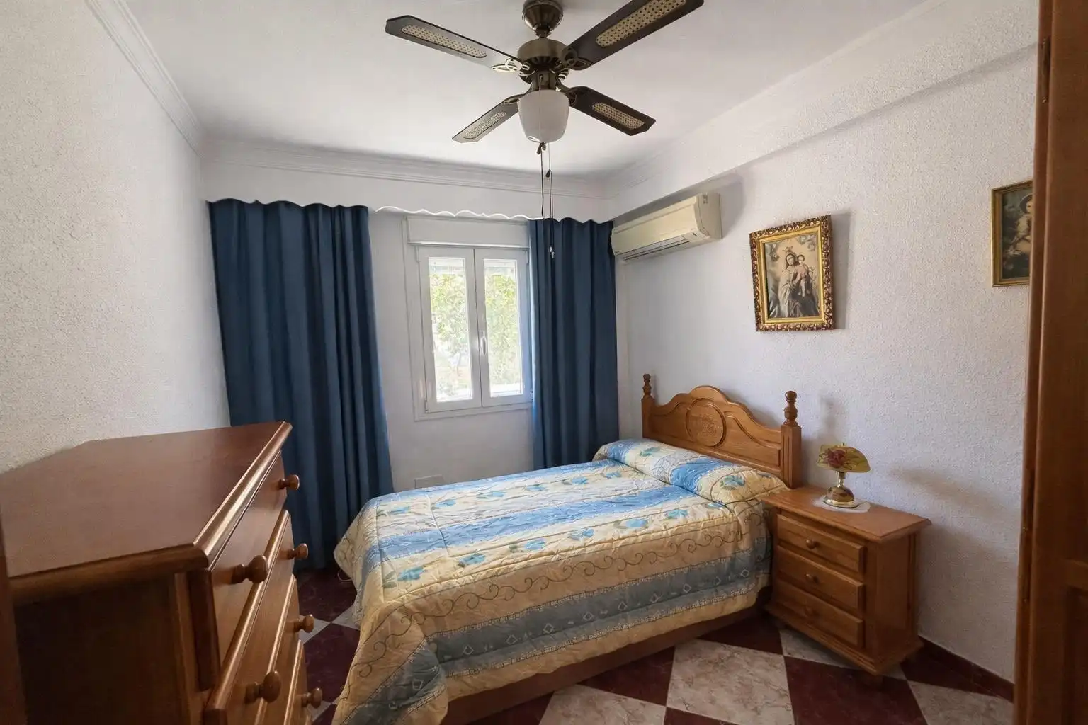 Dormitori de Apartament en venda en Málaga amb Aire condicionat i Alarma