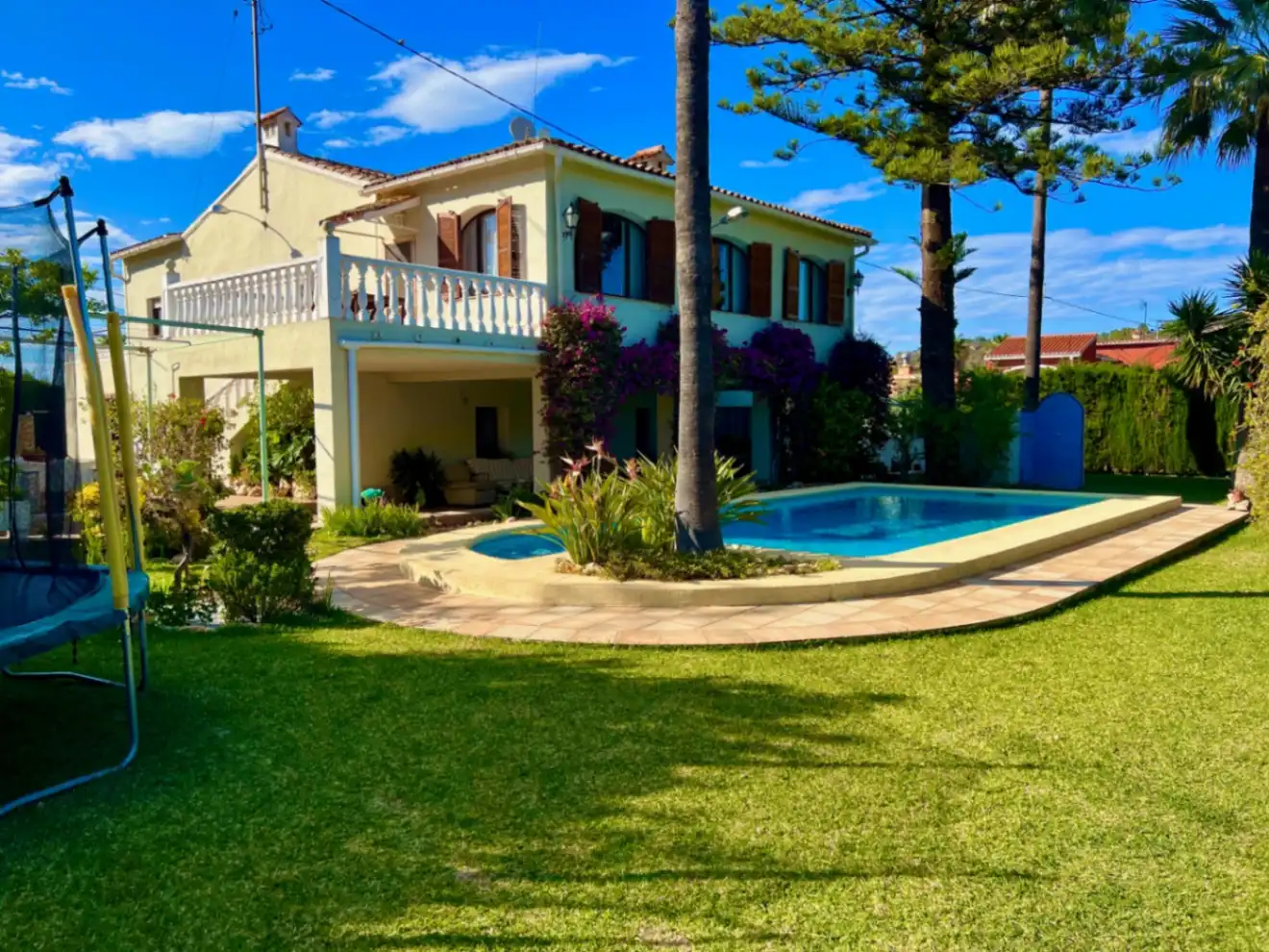 Detached house with pool for sale in Pedreguer