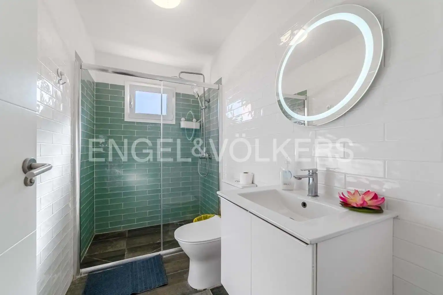 Bathroom of Houses for sale in Vilaflor de Chasna  with Terrace and Furnished