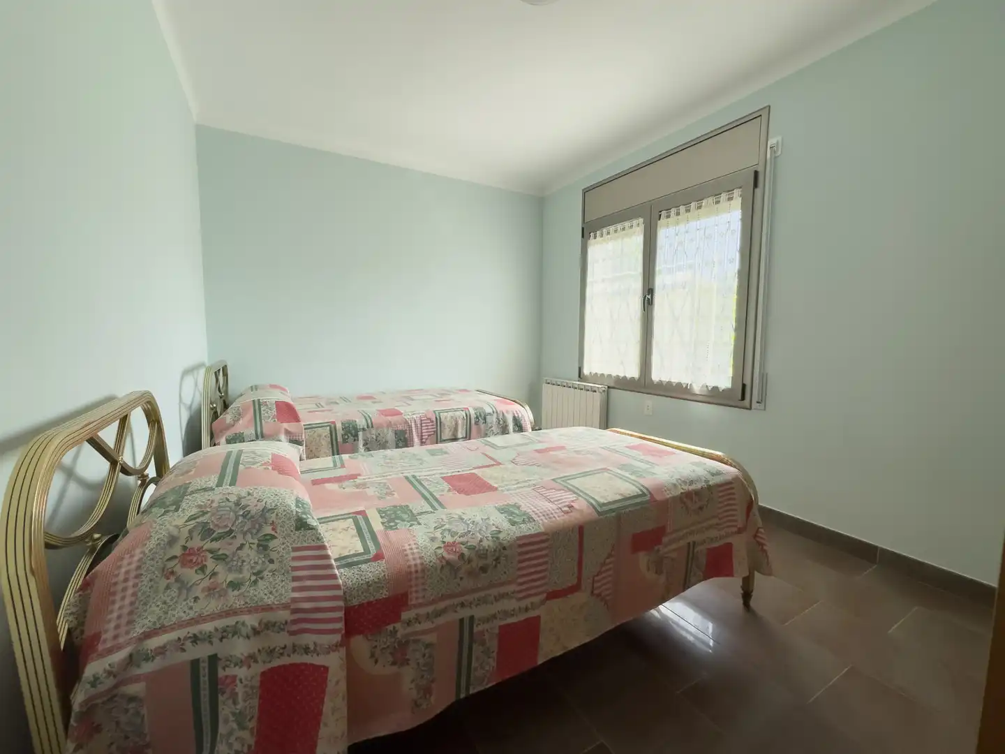 Habitación de Casa o chalet en venta en Pineda de Mar con Aire acondicionado, Calefacción y Trastero