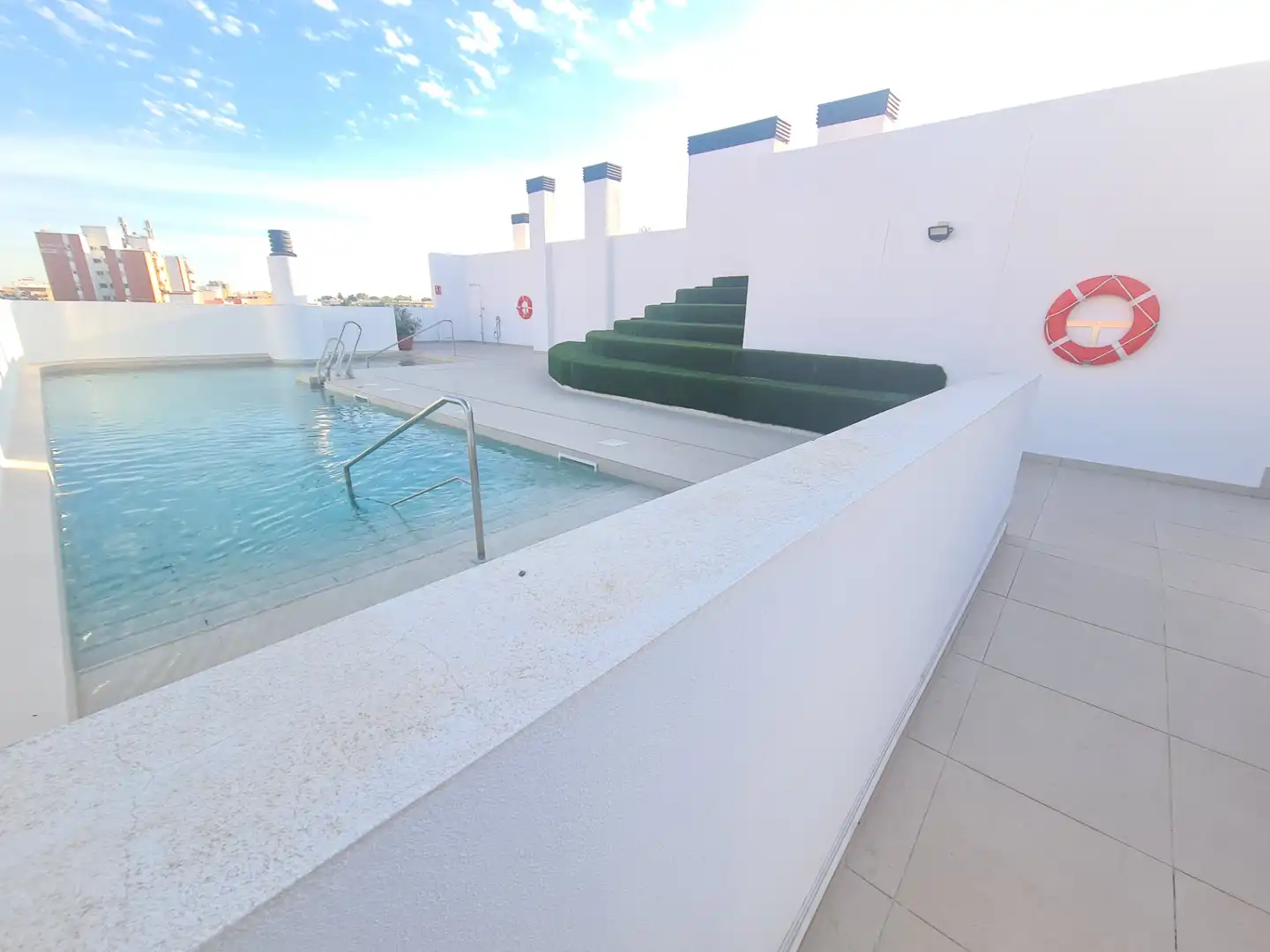 Piscina de Ático en venta en Sevilla con Aire acondicionado, Calefacción y Terraza