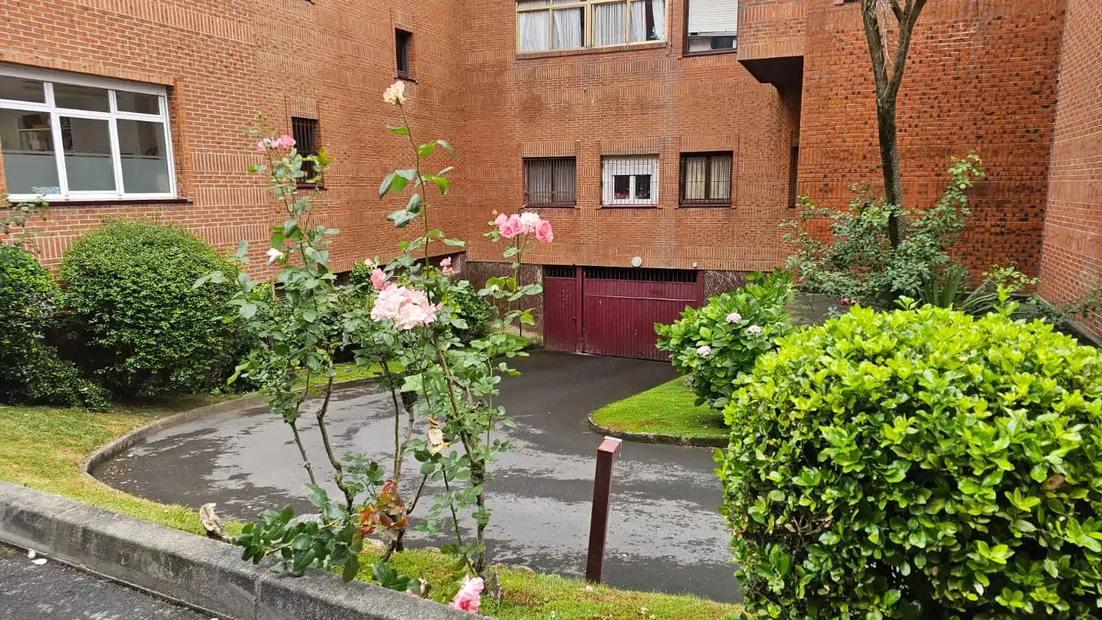 Parking de Piso en venta en Getxo  con Calefacción, Terraza y Trastero