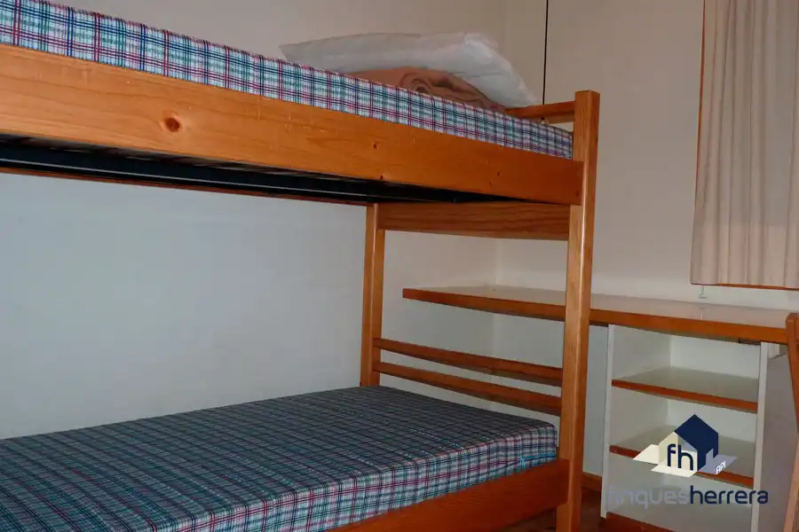 Habitación de Apartamento de alquiler en Llívia con Calefacción, Parquet y Trastero