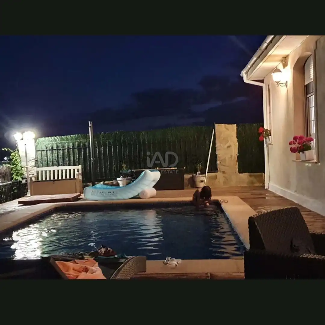 Piscina de Casa o chalet en venta en Huércanos con Aire acondicionado, Calefacción y Terraza