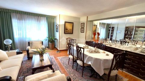 Foto 4 de Piso en venta en Apóstol Santiago, Madrid Capital