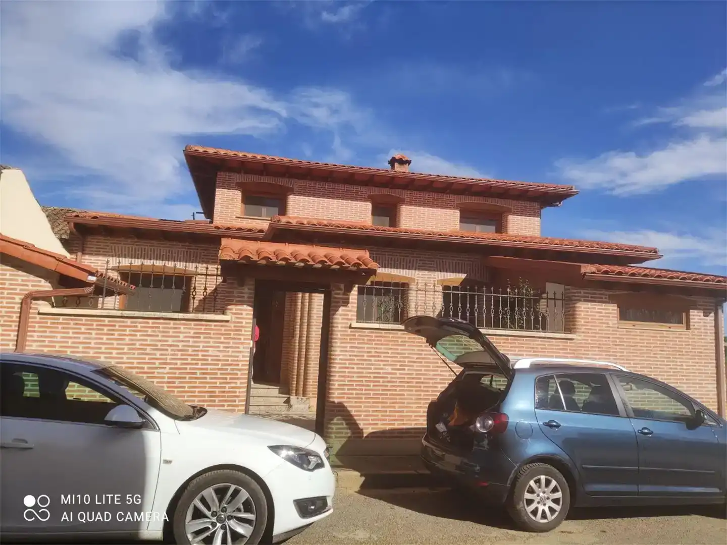 Vista exterior de Casa o xalet en venda en Villazanzo de Valderaduey amb Balcó