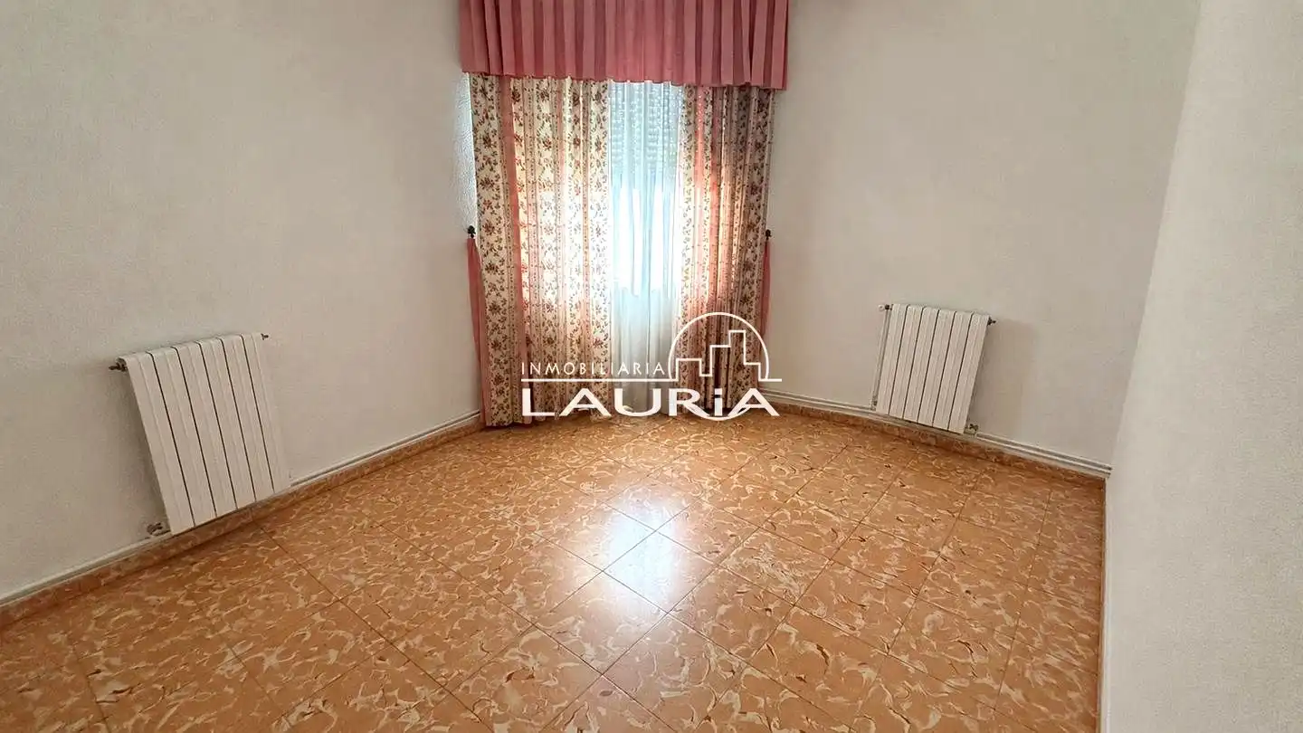 Habitación de Piso en venta en Albacete con Calefacción y Trastero
