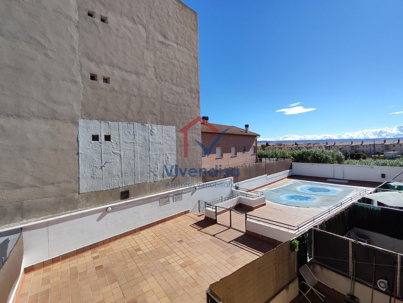 Vista exterior de Dúplex en venda en Fontanar amb Calefacció, Traster i Piscina