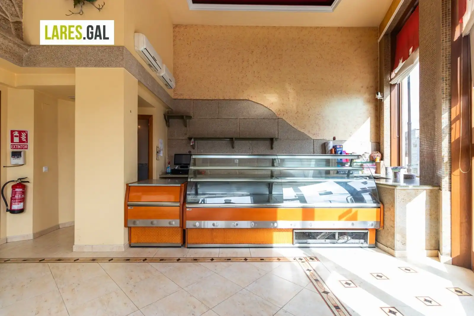 Commercial properties for sale in Cangas   with Air Conditioner