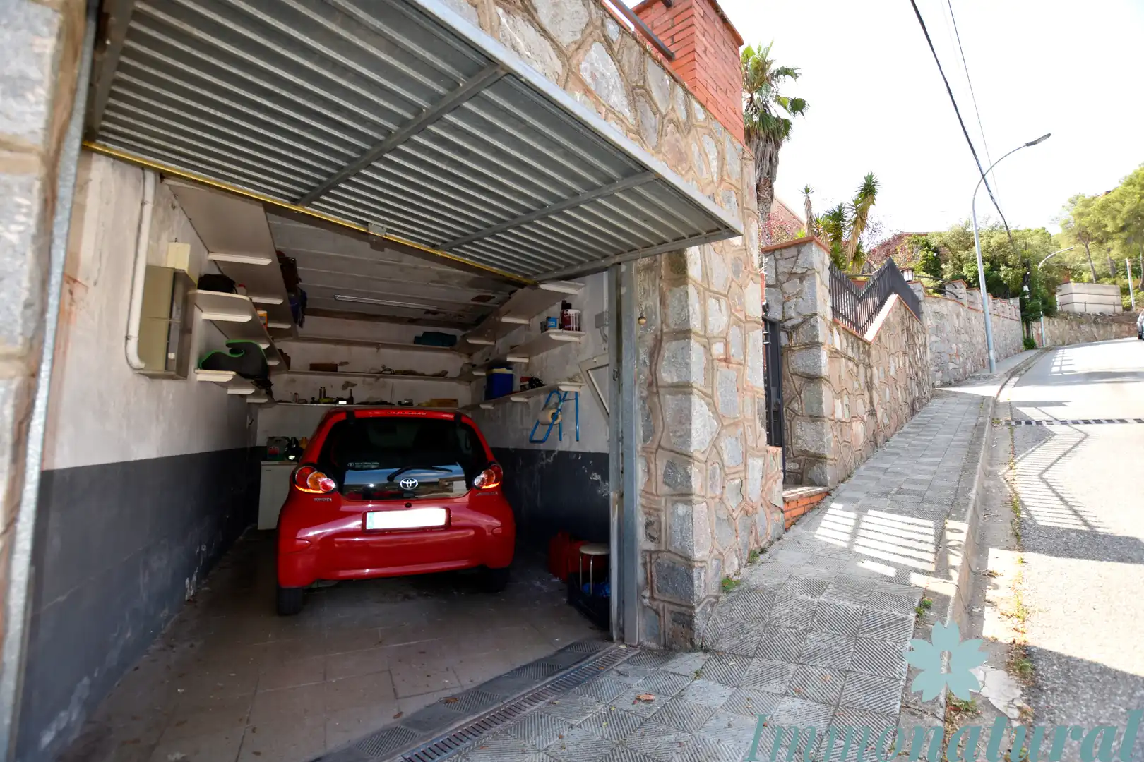 Parking de Casa o chalet en venta en Torrelles de Llobregat con Aire acondicionado, Calefacción y Jardín privado
