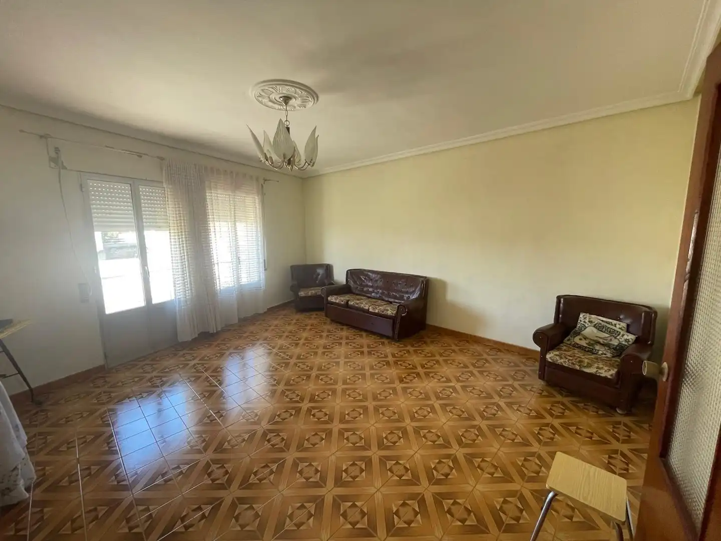 Living room of Flat for sale in Arroyo de la Luz  with Terrace, Furnished and Balcony