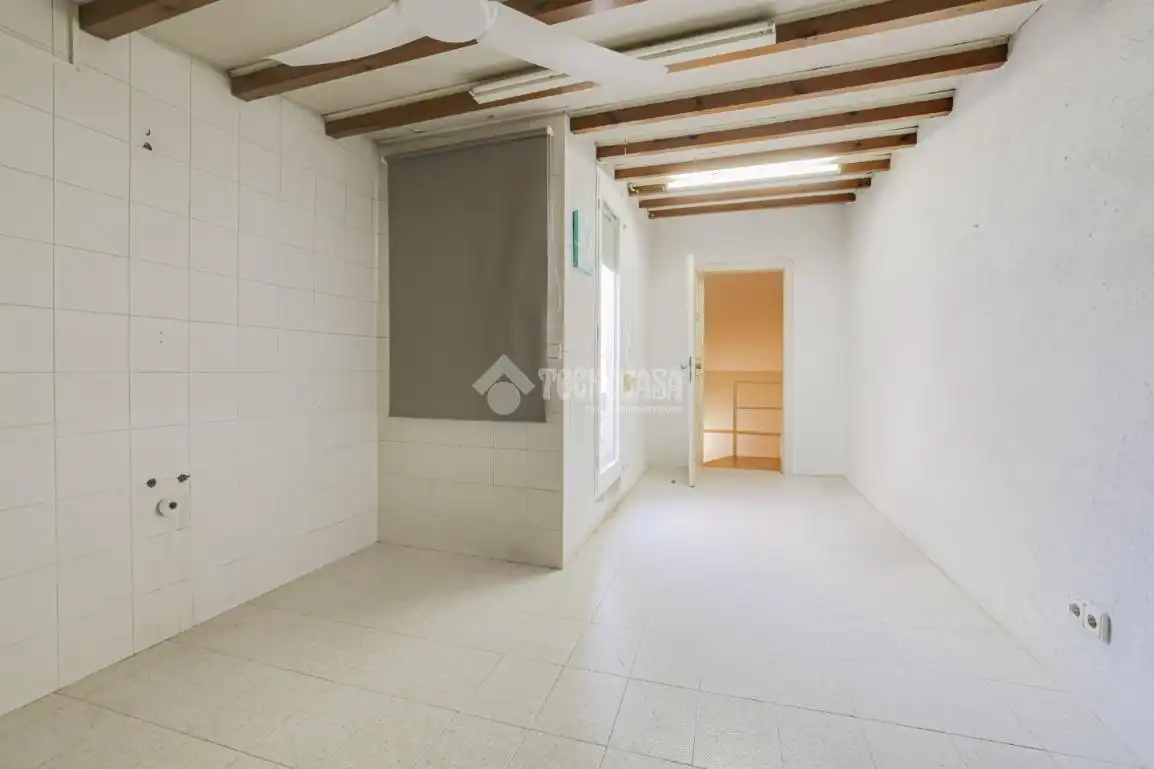 Casa aparellada amb terrassa en venda a Centre - Can Nadal, imagen 9