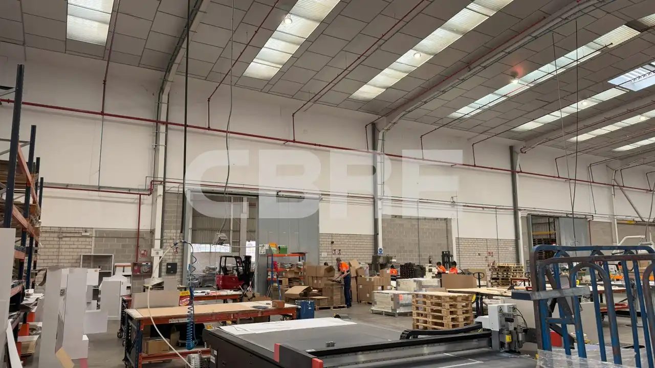 Nave industrial de alquiler en Pinto