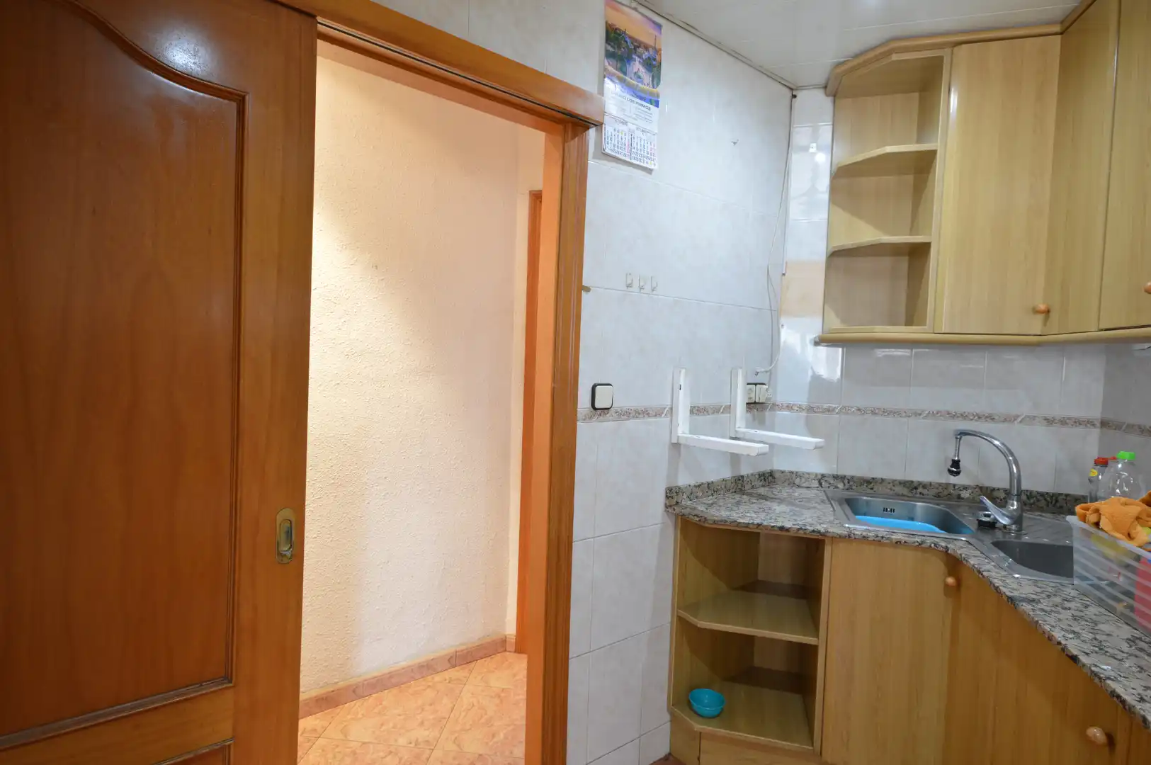 Cocina de Piso en venta en Sant Andreu de la Barca con Calefacción, Horno y Balcón