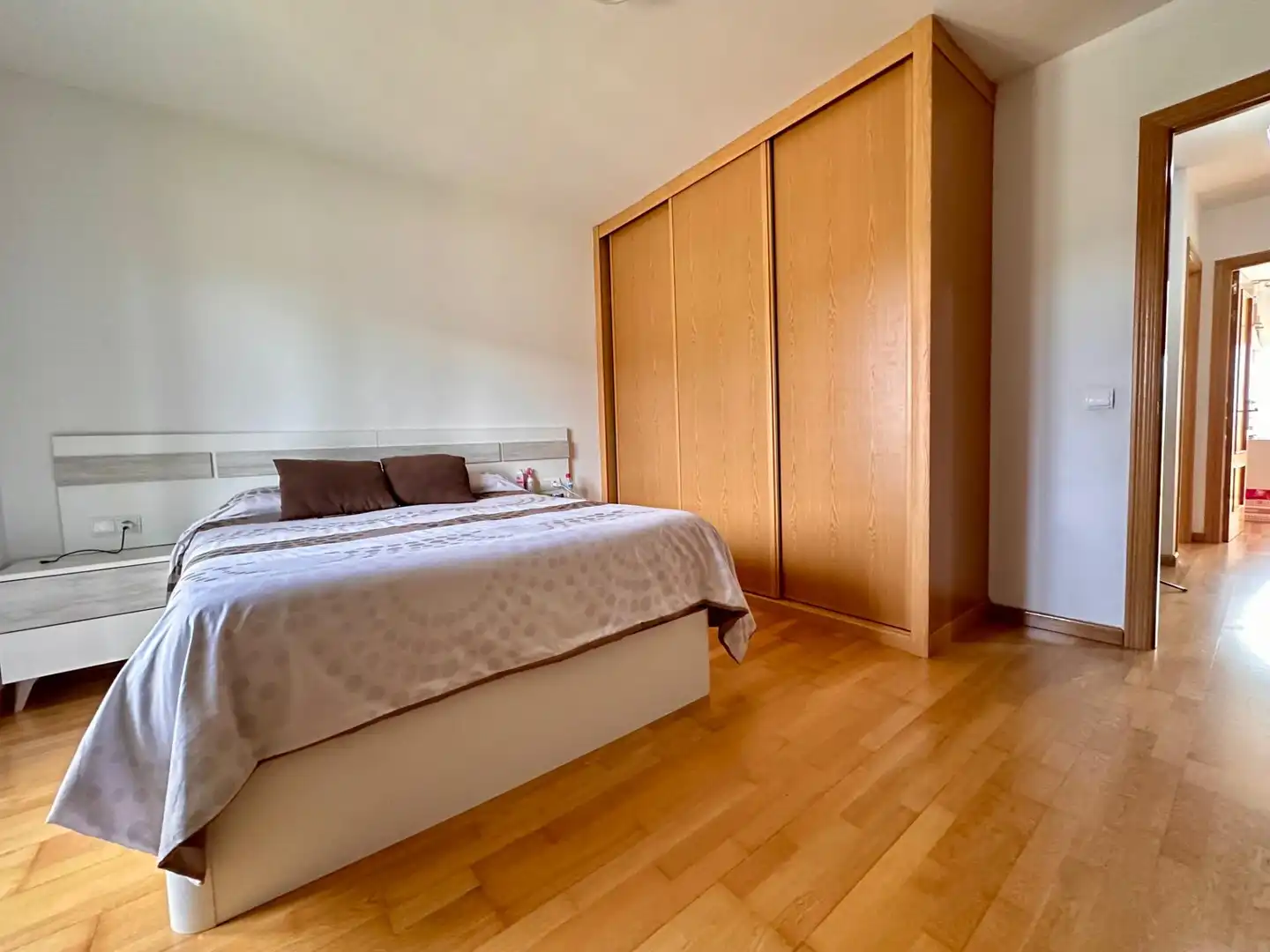 Dormitori de Casa adosada en venda en Camponaraya amb Calefacció, Jardí privat i Terrassa