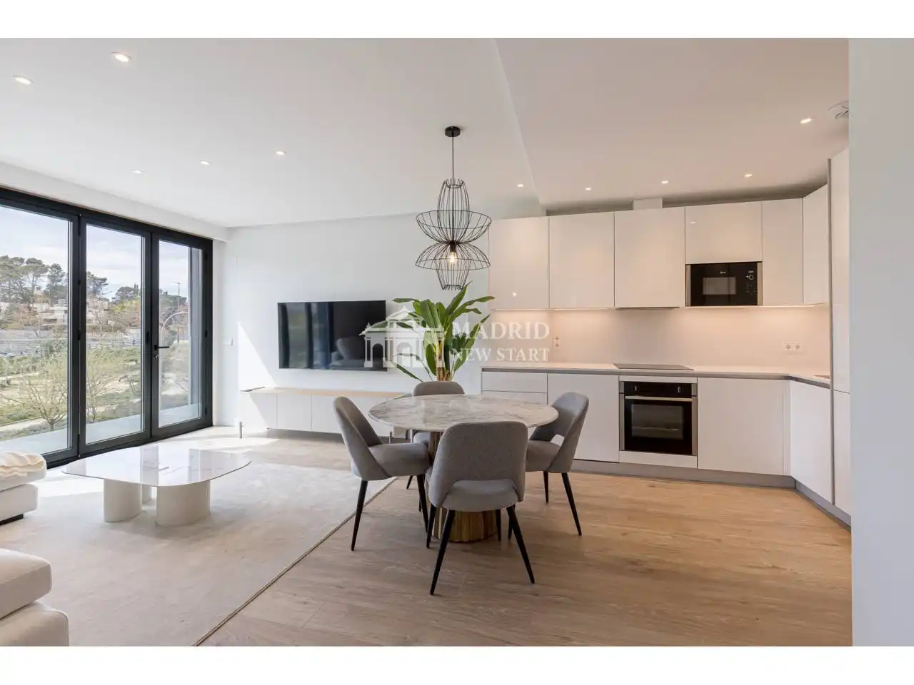 Cocina de Piso de alquiler en Madrid con Aire acondicionado, Calefacción y Trastero