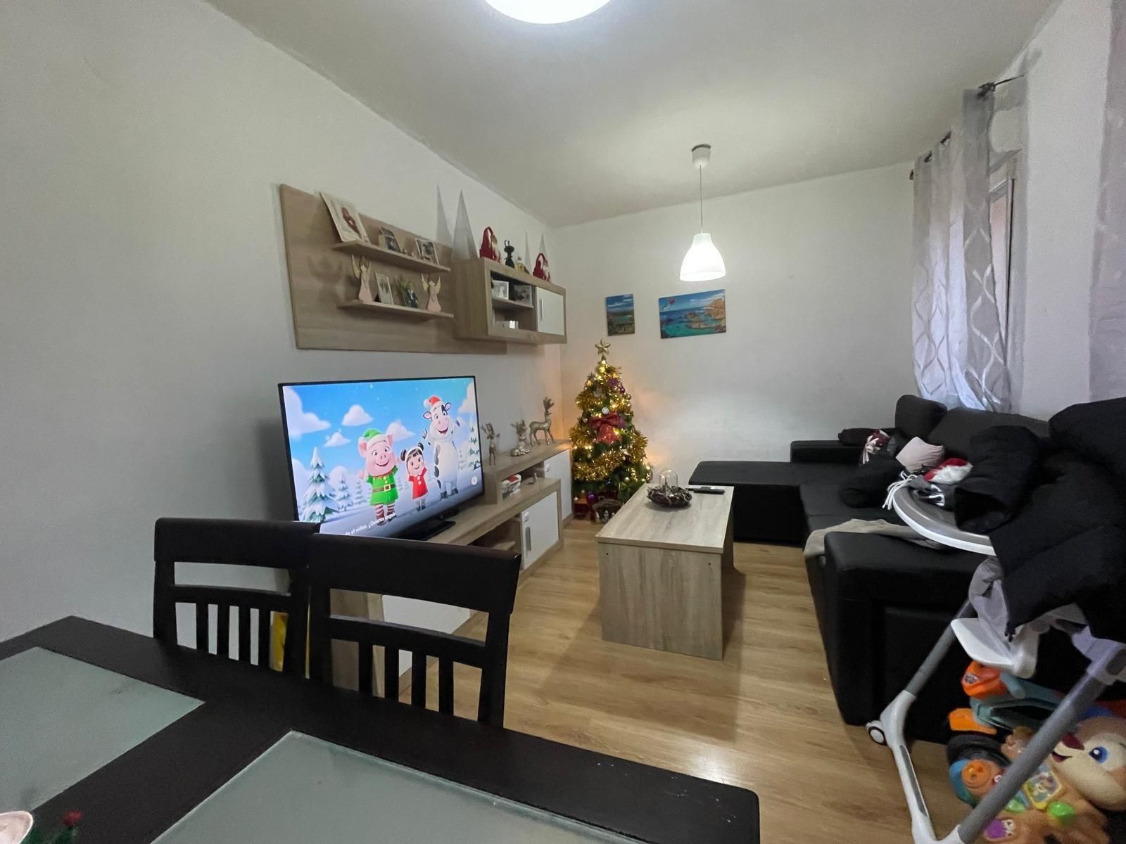 Sala d'estar de Pis en venda en Segovia Capital amb Calefacció